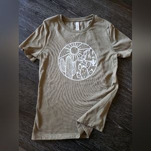 Desert Scene T-Shirt 🌵